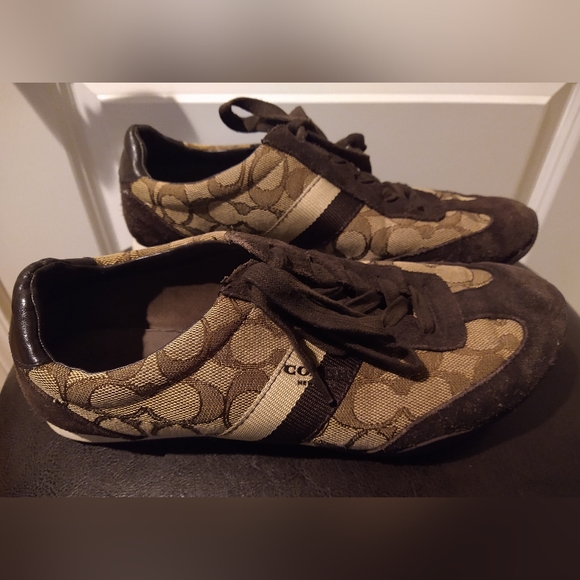 Coach Brown Sneakers Size 8 - Picture 6 of 6